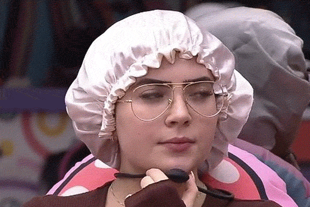 Touca de cetim: para o que serve e como usar o acessório de cabelo que  virou hit no BBB 22 - Vogue | beleza
